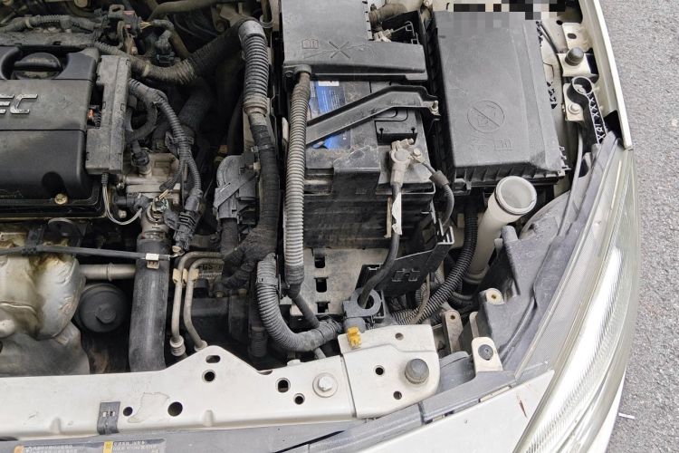 Used Buick GT 2014 XT 1.6L Automatic Fashion Edition Engine Bay Left