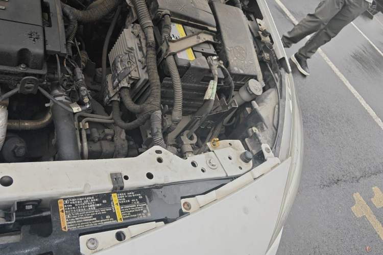 Used Buick GT 2014 XT 1.6L Automatic Fashion Edition Engine Bay Left