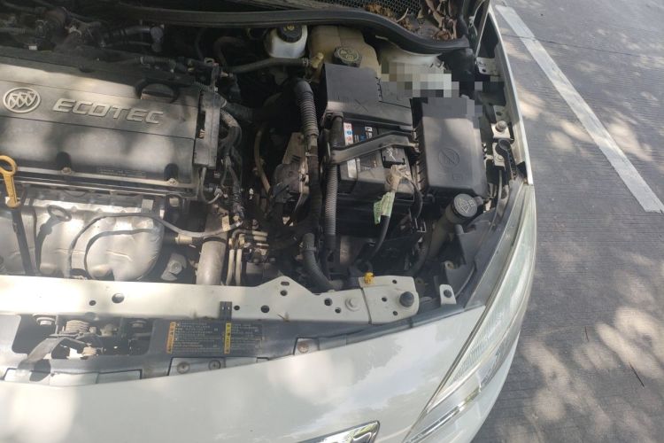Used Buick GT 2014 XT 1.6L Automatic Fashion Edition Engine Bay Left