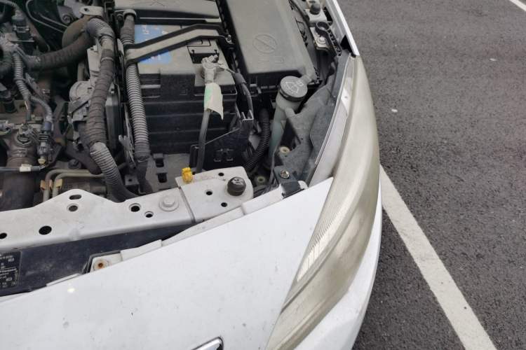 Used Buick GT 2014 XT 1.6L Automatic Fashion Edition Engine Bay Left