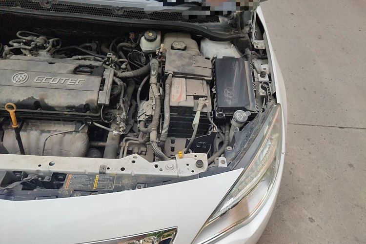 Used Buick GT 2014 XT 1.6L Automatic Fashion Edition Engine Bay Left