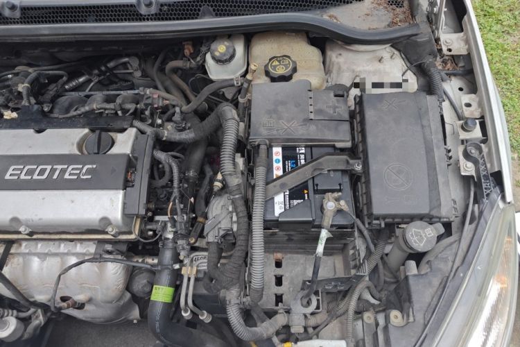 Used Buick GT 2014 XT 1.6L Automatic Fashion Edition Engine Bay Left