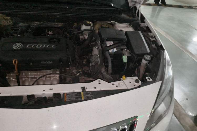 Used Buick GT 2014 XT 1.6L Automatic Fashion Edition Engine Bay Left