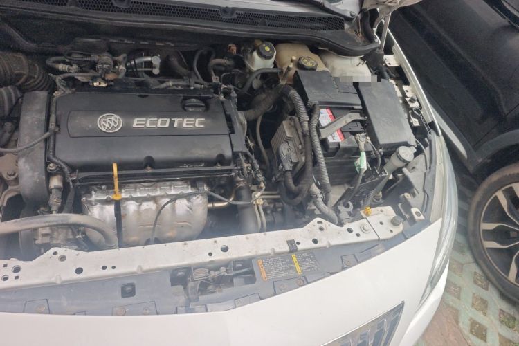Used Buick GT 2014 XT 1.6L Automatic Fashion Edition Engine Bay Left