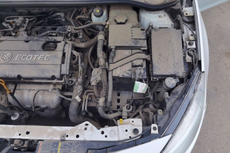 Used Buick GT 2014 XT 1.6L Automatic Fashion Edition Engine Bay Left