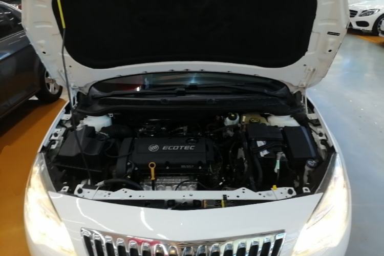 Used Buick GT 2014 XT 1.6L Automatic Fashion Edition Engine Bay