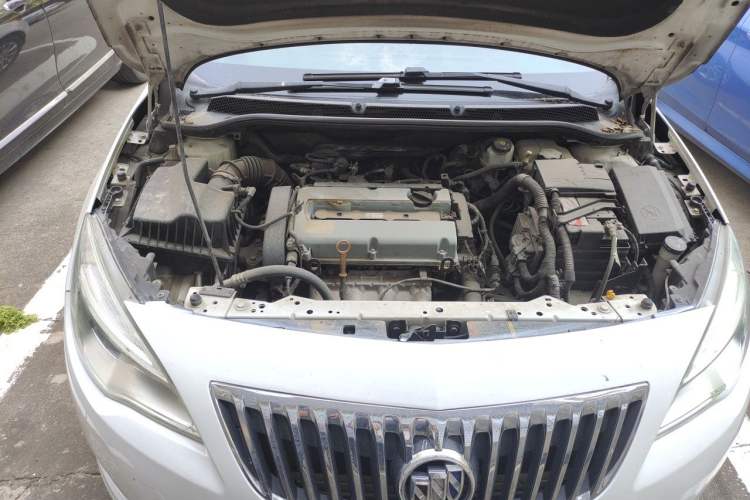 Used Buick GT 2014 XT 1.6L Automatic Fashion Edition Engine Bay