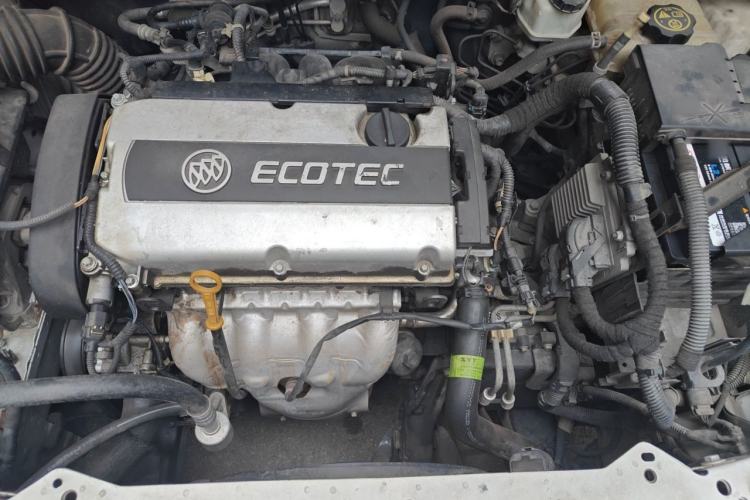 Used Buick GT 2014 XT 1.6L Automatic Fashion Edition Engine Bay