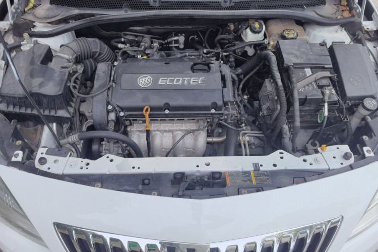 Used Buick GT 2014 XT 1.6L Automatic Fashion Edition Engine Bay