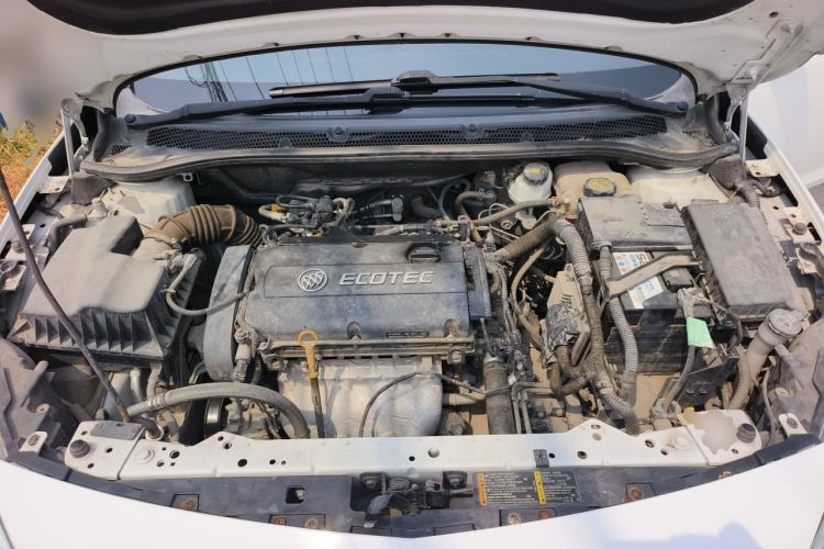 Used Buick GT 2014 XT 1.6L Automatic Fashion Edition Engine Bay