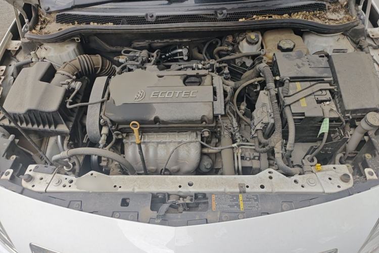 Used Buick GT 2014 XT 1.6L Automatic Fashion Edition Engine Bay