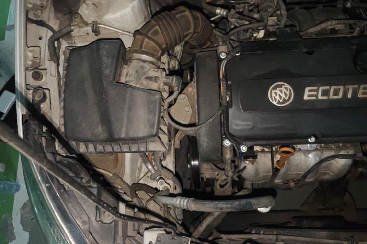 Used Buick GT 2014 XT 1.6L Automatic Fashion Edition Engine Bay Right