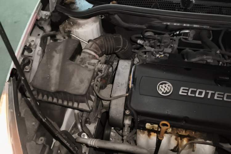 Used Buick GT 2014 XT 1.6L Automatic Fashion Edition Engine Bay Right