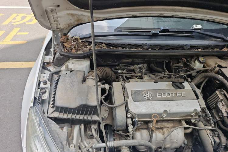 Used Buick GT 2014 XT 1.6L Automatic Fashion Edition Engine Bay Right