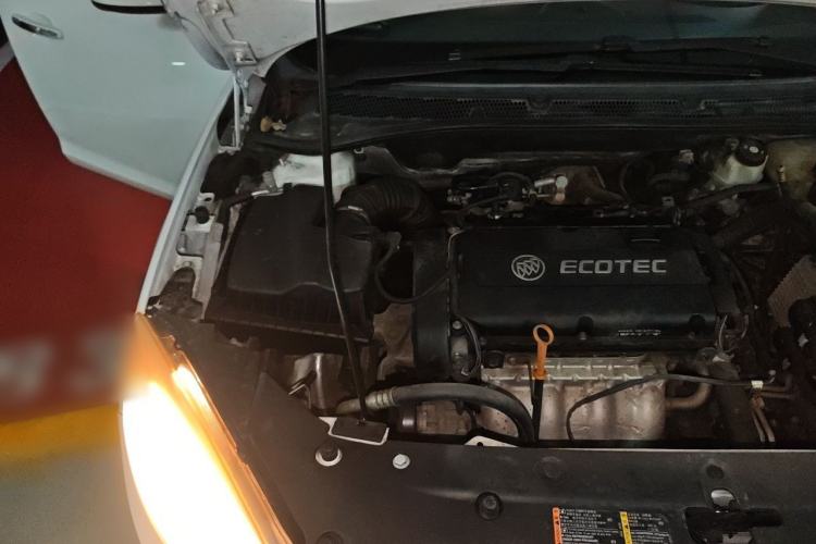Used Buick GT 2014 XT 1.6L Automatic Fashion Edition Engine Bay Right