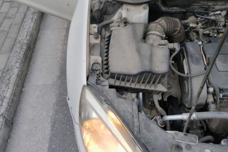 Used Buick GT 2014 XT 1.6L Manual Comfort Edition Engine Bay Right