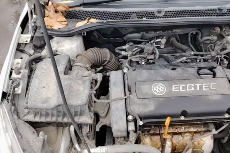 Used Buick GT 2014 XT 1.6L Manual Entry-Level Model Engine Bay Right