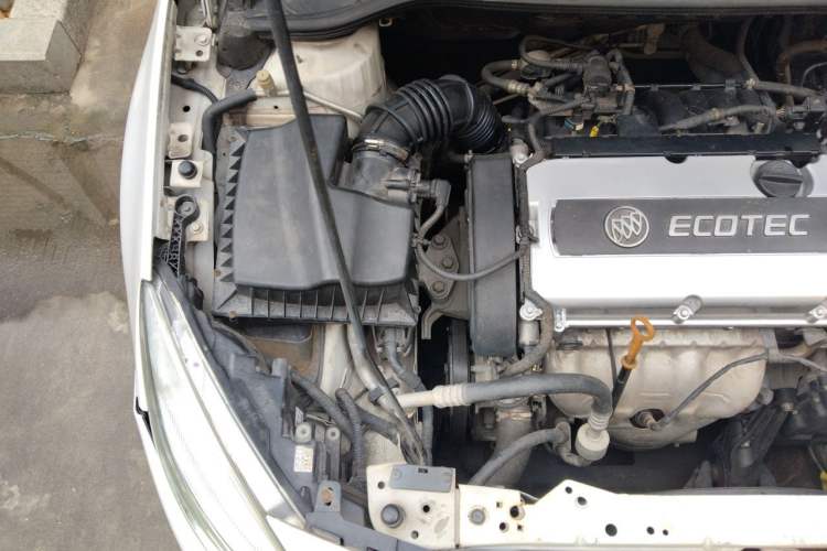 Used Buick GT 2014 XT 1.6L Automatic Fashion Edition Engine Bay Right