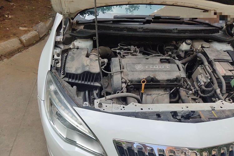Used Buick GT 2014 XT 1.6L Automatic Fashion Edition Engine Bay Right