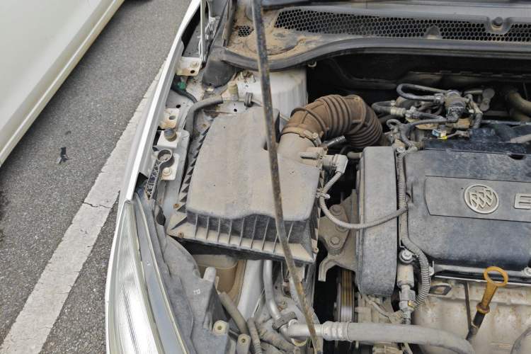 Used Buick GT 2014 XT 1.6L Automatic Fashion Edition Engine Bay Right