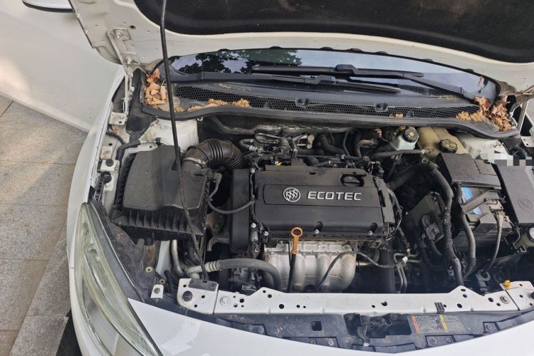 Used Buick GT 2014 XT 1.6L Automatic Fashion Edition Engine Bay Right