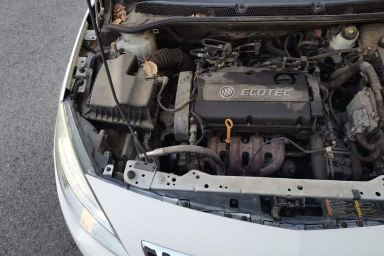 Used Buick GT 2014 XT 1.6L Automatic Fashion Edition Engine Bay Right