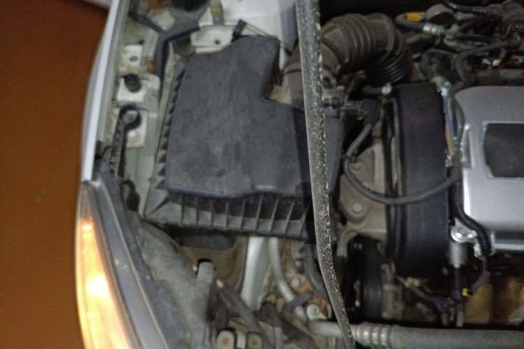 Used Buick GT 2014 XT 1.6L Automatic Fashion Edition Engine Bay Right