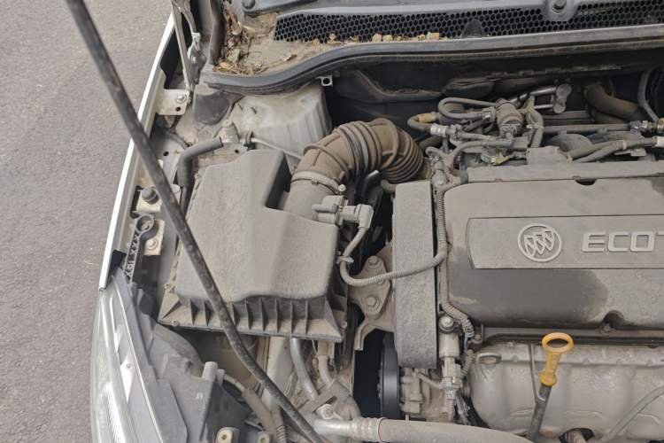 Used Buick GT 2014 XT 1.6L Automatic Fashion Edition Engine Bay Right