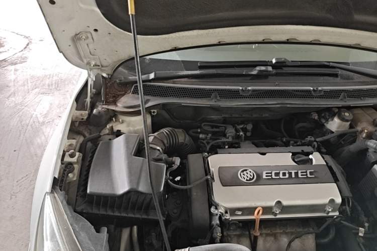 Used Buick GT 2014 XT 1.6L Automatic Fashion Edition Engine Bay Right