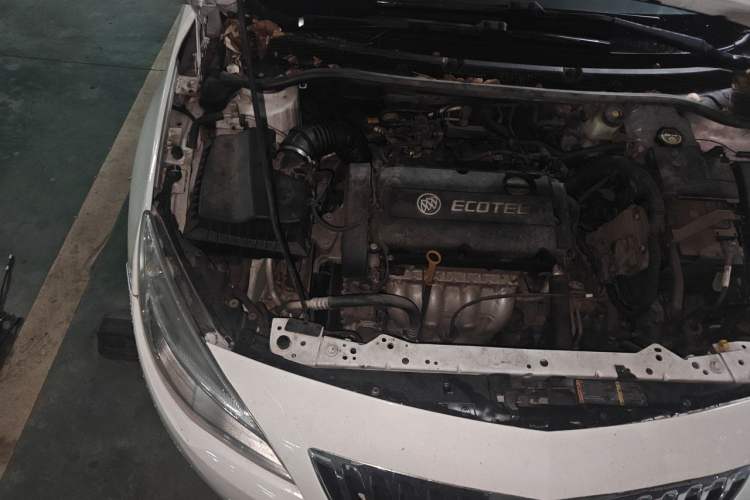Used Buick GT 2014 XT 1.6L Automatic Fashion Edition Engine Bay Right