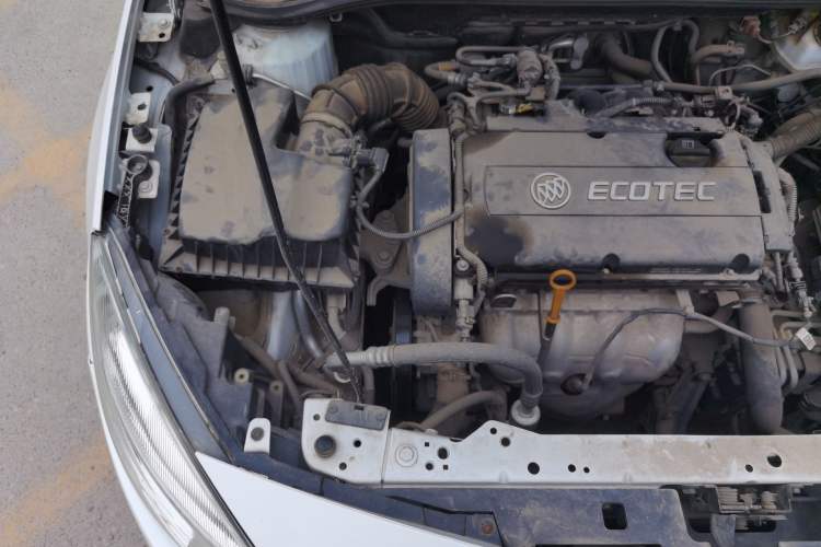 Used Buick GT 2014 XT 1.6L Automatic Fashion Edition Engine Bay Right