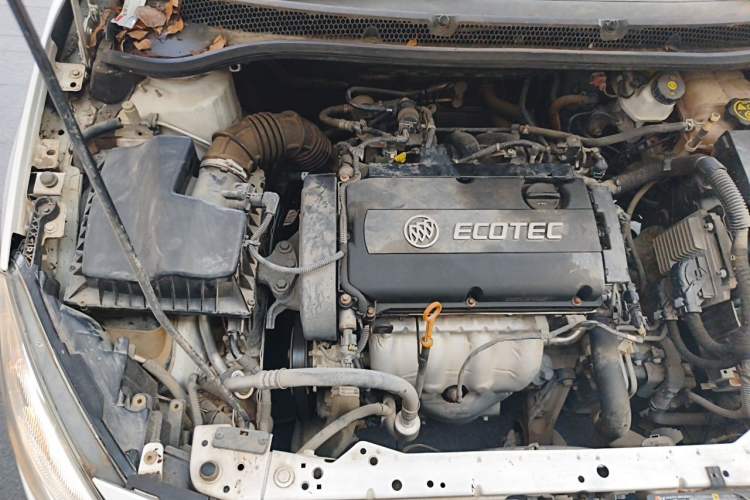 Used Buick GT 2014 XT 1.6L Automatic Fashion Edition Engine Bay Right