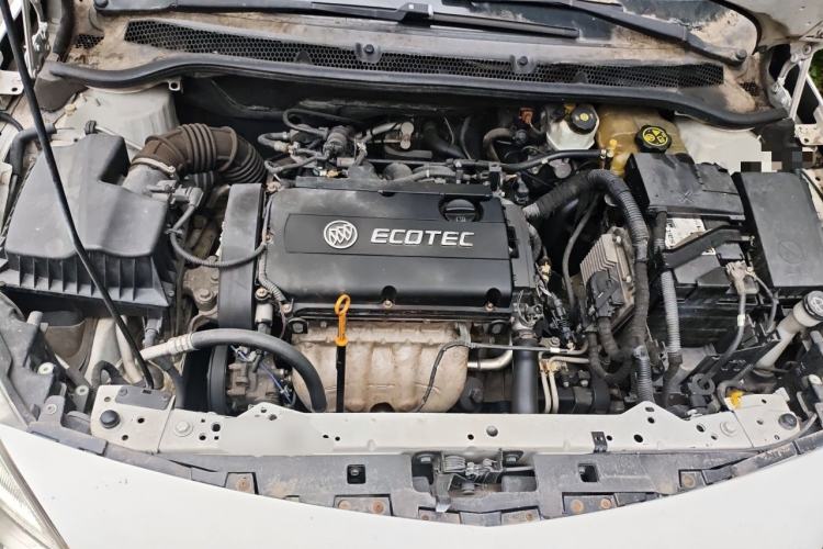 Used Buick GT 2014 XT 1.6L Automatic Fashion Edition Engine Bay