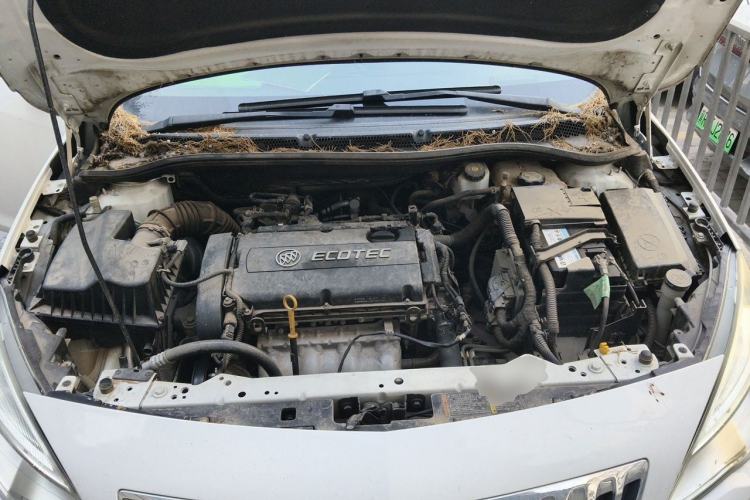 Used Buick GT 2014 XT 1.6L Automatic Fashion Edition Engine Bay