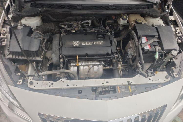 Used Buick GT 2014 XT 1.6L Automatic Fashion Edition Engine Bay