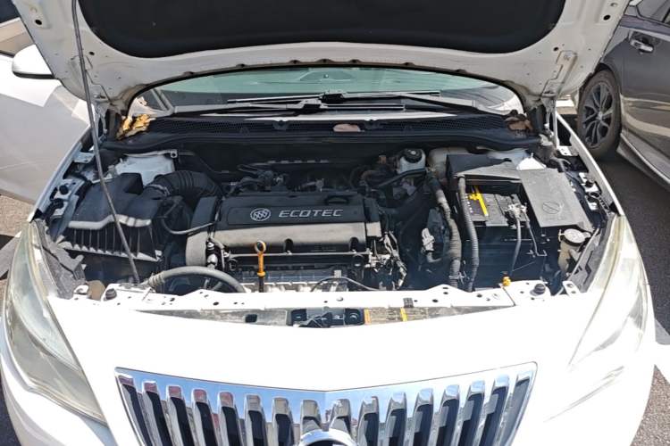 Used Buick GT 2014 XT 1.6L Automatic Fashion Edition Engine Bay