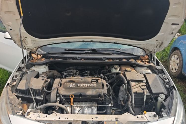 Used Buick GT 2014 XT 1.6L Automatic Fashion Edition Engine Bay