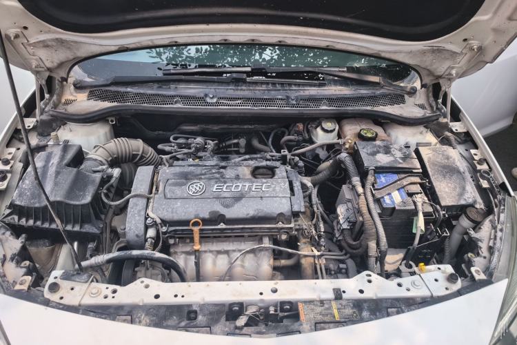 Used Buick GT 2014 XT 1.6L Automatic Fashion Edition Engine Bay
