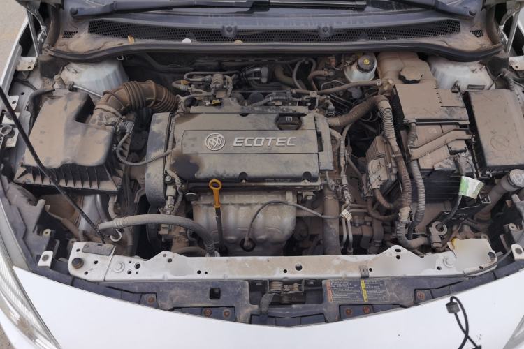 Used Buick GT 2014 XT 1.6L Automatic Fashion Edition Engine Bay