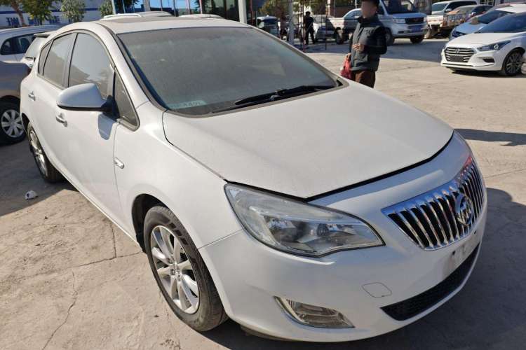 Used Buick GT 2014 XT 1.6L Automatic Fashion Edition Exterior 1