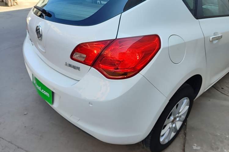 Used Buick GT 2014 XT 1.6L Manual Entry-Level Model Exterior 3