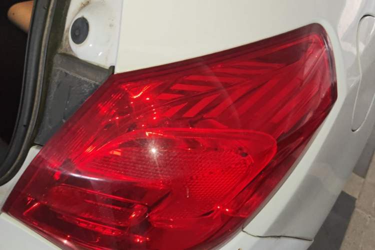 Used Buick GT 2014 XT 1.6L Automatic Fashion Edition Exterior 3