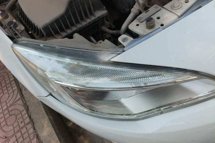 Used Buick GT 2014 XT 1.6L Automatic Fashion Edition Exterior 6