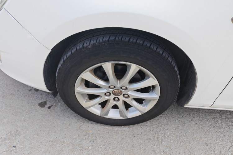 Used Buick GT 2014 XT 1.6L Automatic Fashion Edition Exterior 7