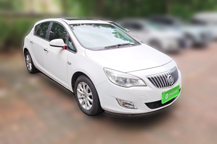 Used Buick GT 2014 XT 1.6L Automatic Fashion Edition Front Right 45 Deg