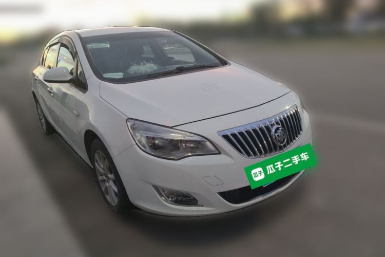 Used Buick GT 2014 XT 1.6L Automatic Fashion Edition Front Right 45 Deg
