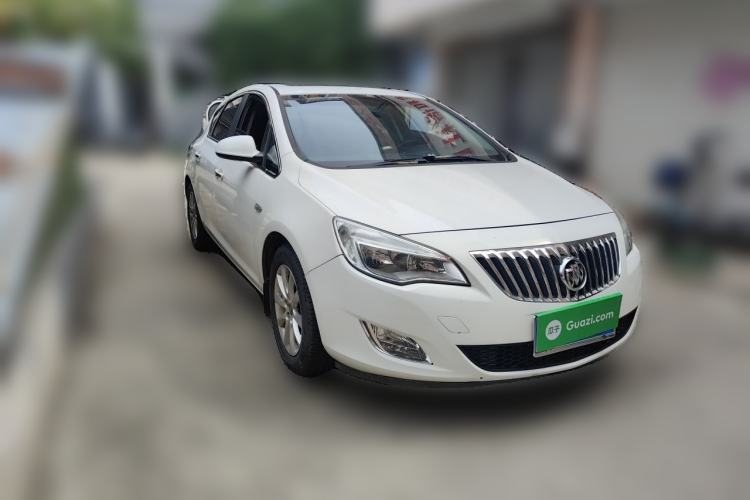 Used Buick GT 2014 XT 1.6L Automatic Fashion Edition Front Right 45 Deg