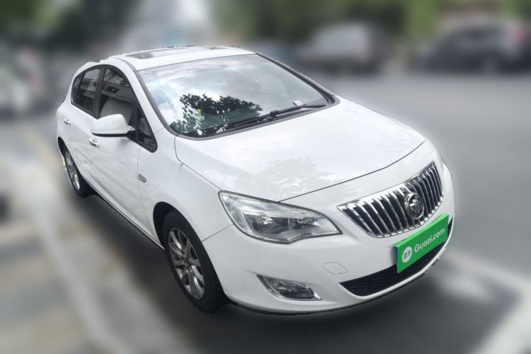 Used Buick GT 2014 XT 1.6L Automatic Fashion Edition Front Right 45 Deg