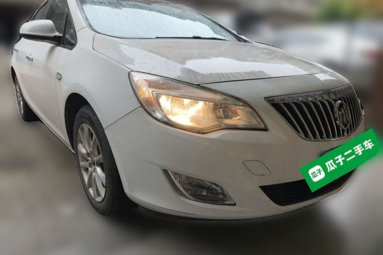Used Buick GT 2014 XT 1.6L Automatic Fashion Edition Front Right 45 Deg