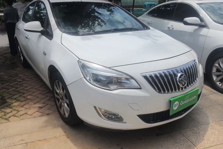 Used Buick GT 2014 XT 1.6L Automatic Fashion Edition Front Right 45 Deg